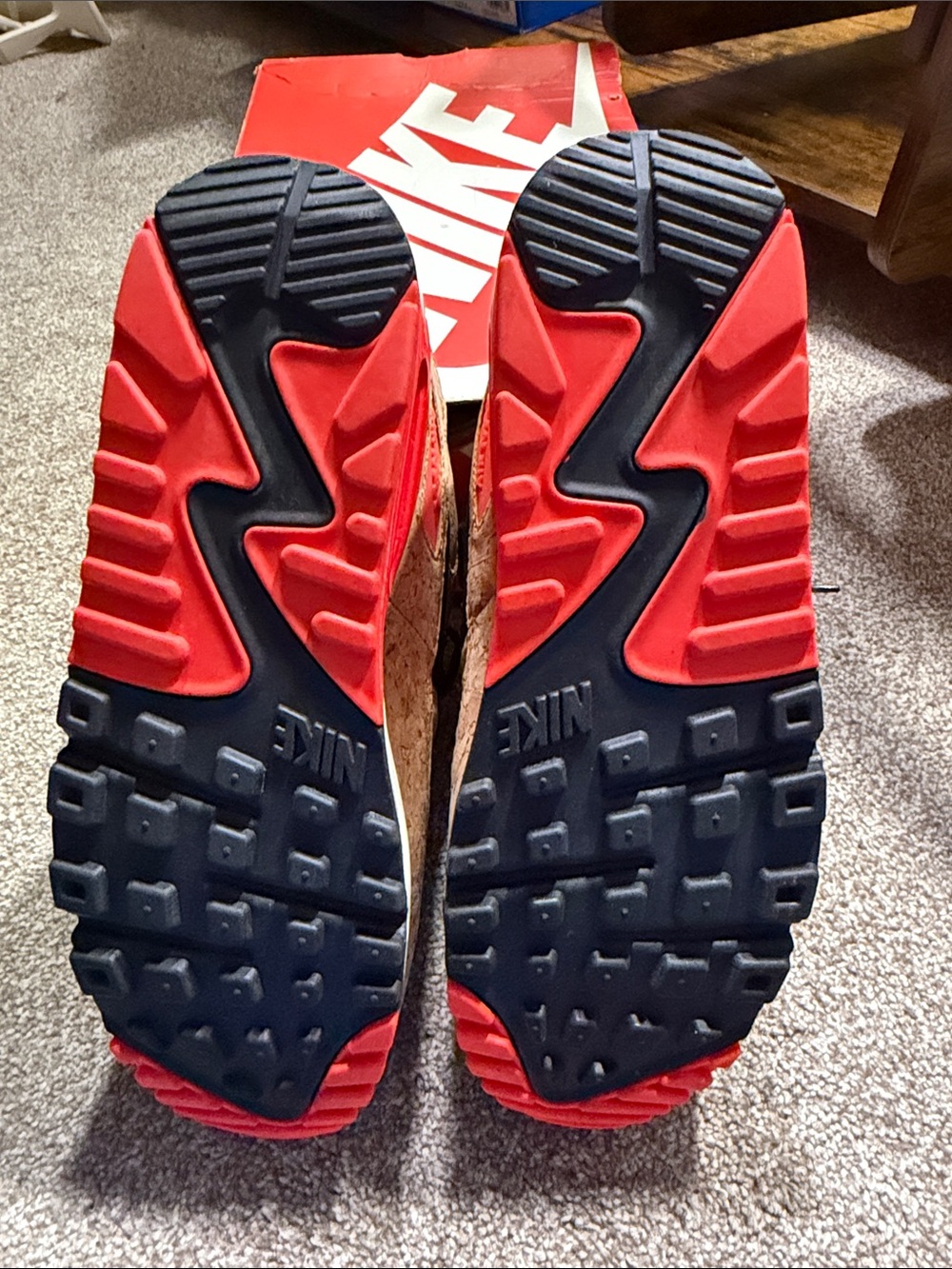 Nike Women’s Cork-Textured Sneakers with Black and Red Accents - Picture 7 of 8